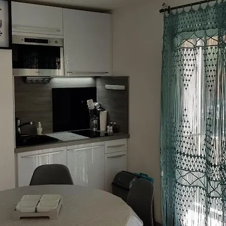 Apartment Ideal : Et Centre A 2 Pas +un Garage *