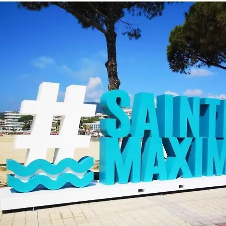 Ideal : Et Centre A 2 Pas +un Garage Sainte-Maxime