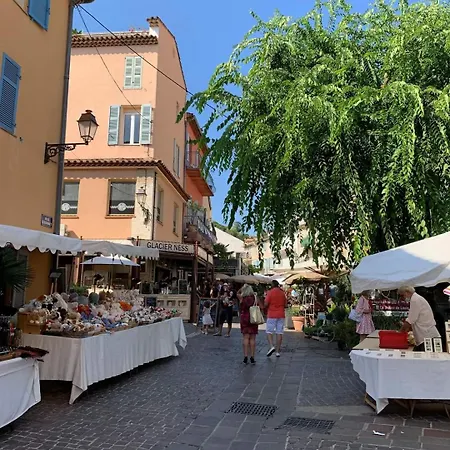 Lägenhet Ideal : Et Centre A 2 Pas +un Garage *