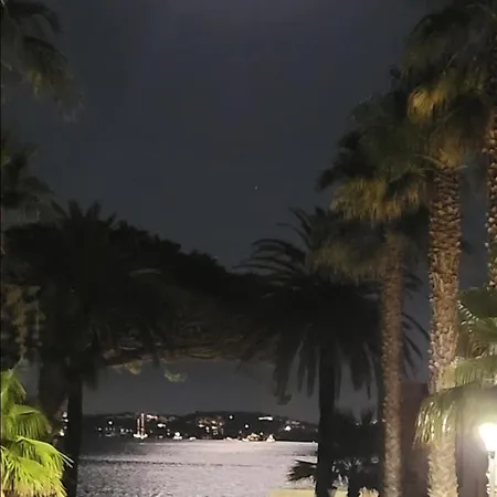 Ideal : Et Centre A 2 Pas +un Garage Apartamento *